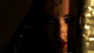 වල්-හුකන-විඩියො-නලු-නිලිය