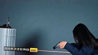 school-girl-hardcore-in-toilet