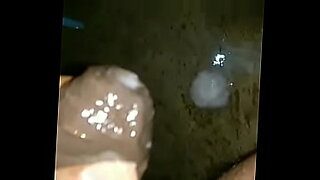 man-pissing-in-mouth