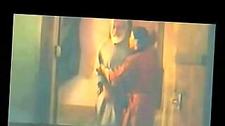 ভারতী-ও-মেয়েদের-শাড়ি-পড