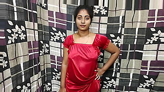 malyalam-speak-aunty-nighty-dress