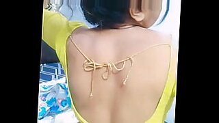 سكسي-امراءه-عراقيه-تفرك-بكسها-وتقضف-سم