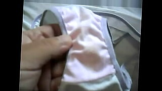 indian-collage-girl-beautiful-showing-nude-in-video-call
