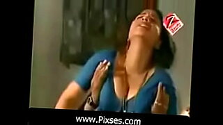 دختر-بیچاره-از-درد-ب-خود-میپیچد