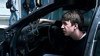 تشغيل-stepson-falls-in-love-with-his-stepmother