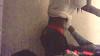 pakistan-pusse-show-woman