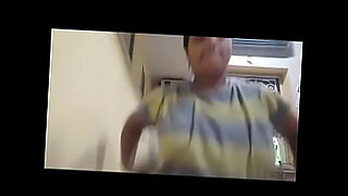 ugandan-squirting-teenage-in-kampala