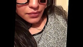 tante-negro-besar-memek