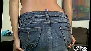 self-masturbation-with-rose-tongue-toys