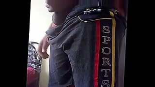 ldrsi-strip-tease