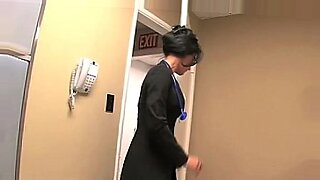 peeing-hidden-cam