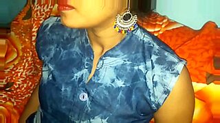 जबजती-लडकी-के-सात