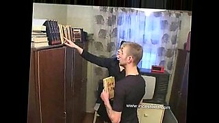 stepson-fucks-stepmom-in-a-hotel