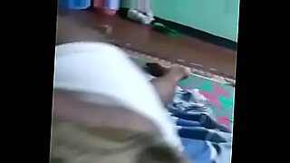 ينيك-اخته-اول-مااهلهم-يخرجو