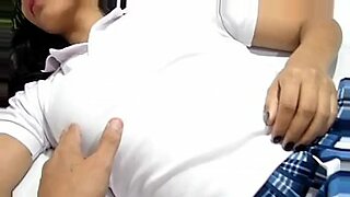 hot-desi-mami-ko-coda