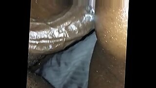 black-guy-eating-pussy