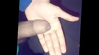 سكس-مصري-العمه-تفشخ-كلبا