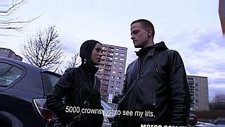 shoplyfter-mother-and-doughter