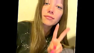 سكسي-فرنسيس-عنيف-من-امي