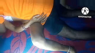 wanaume-wenye-govi-kutomba-wadada-warembo-bila-kondom