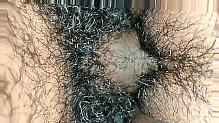 jilbab-pipis-minum-sendiri-with-colmek-masturbation-hijab-in-wc-part2
