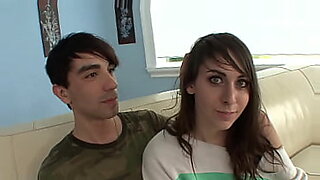 A-cute-gamer-girl-got-a-sex