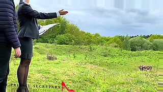 small-girl-fucked-big-man