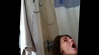امرأة-تقذف-من-كسها-بسبب-العادة-السرية