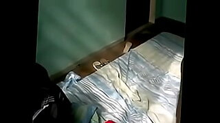 sex-while-friend-watching