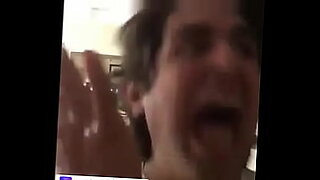 showing-nekad-on-cam