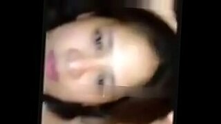pinay-scandal-show-her-pusy-for-a-money