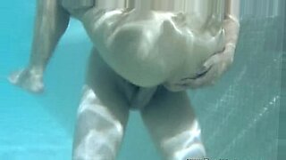 ঘোরার-সাথে-মেয়েদের-সেকস