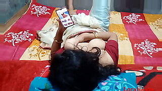 step-mom-moaning-in-hindi