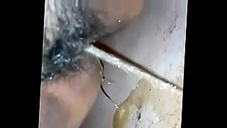 نيج-بت-عمه-غصبا-عنها