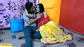 sarita-bhabhi-enjoy-with-secret-lover