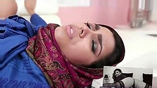 معاینه-دکتر-دختر-باکره-with-hot-chubby-stepmom-with-big