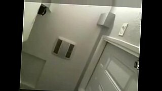 aunty-changing-hidden-cam
