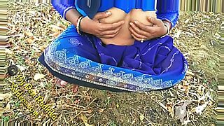 amma-ki-saree-utha-kar-choot-chod-diya-13-2m-views
