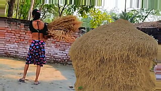 सलवार-कमीज-उतारकर-की-च-वेर