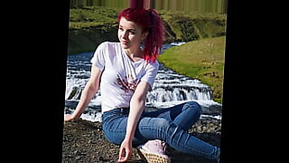 brave-college-girls-take-part-in-the-deepthroat-challenge-xhl8mmn