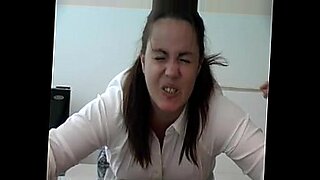 tight-pussy-got-fuck-by-huge-dick