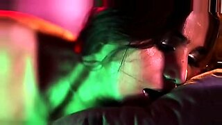 busty-cun-cheats-on-missing-the-ex-connection-in-the-car