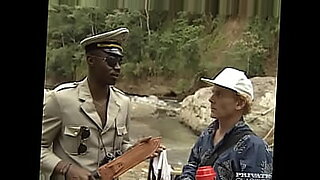 سكس-وحش-مقنع-ينك-امرأه-في-الليل-رعب