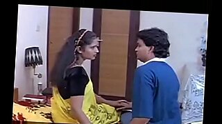 aunty-remove-drees