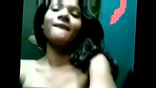 sri lankan girl boobs sucking